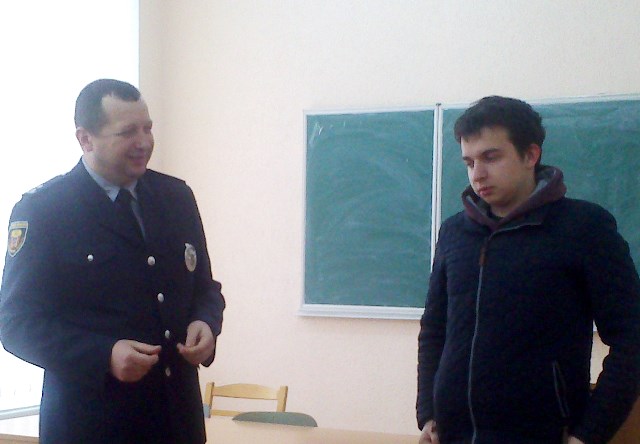 Наочний приклад застосування прийому актуалізації морально-ціннісної сфери юнака